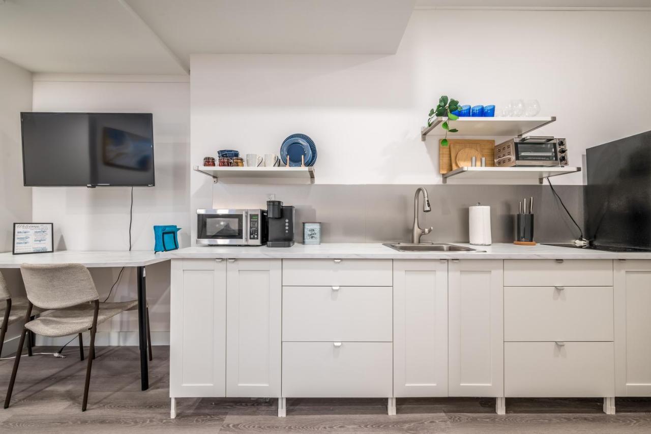Spacious Newly Renovated 1 Bedroom Suite Галифакс Экстерьер фото