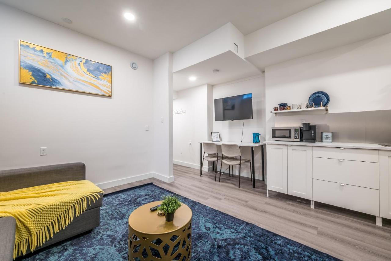 Spacious Newly Renovated 1 Bedroom Suite Галифакс Экстерьер фото